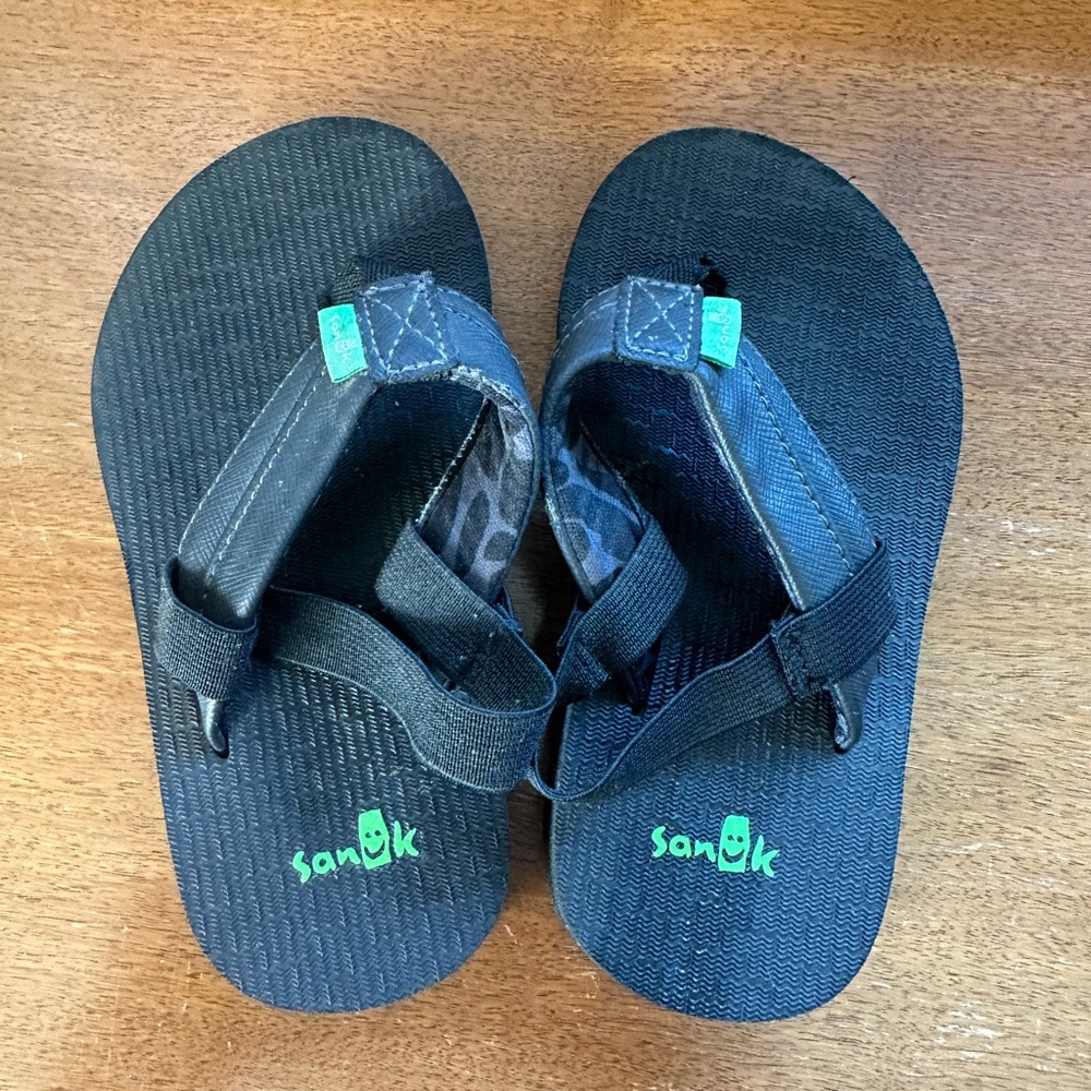 Sanuk Kids Black Sandals